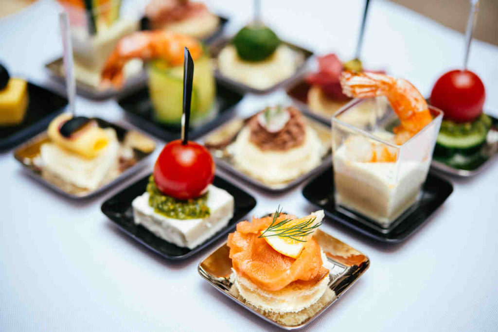 Jak polecić restaurację po angielsku?