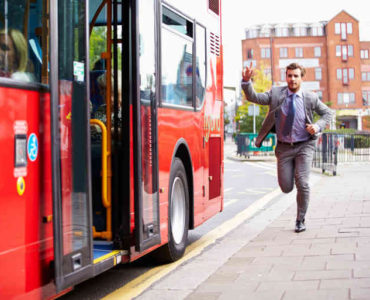 Phrasal verbs with CATCH